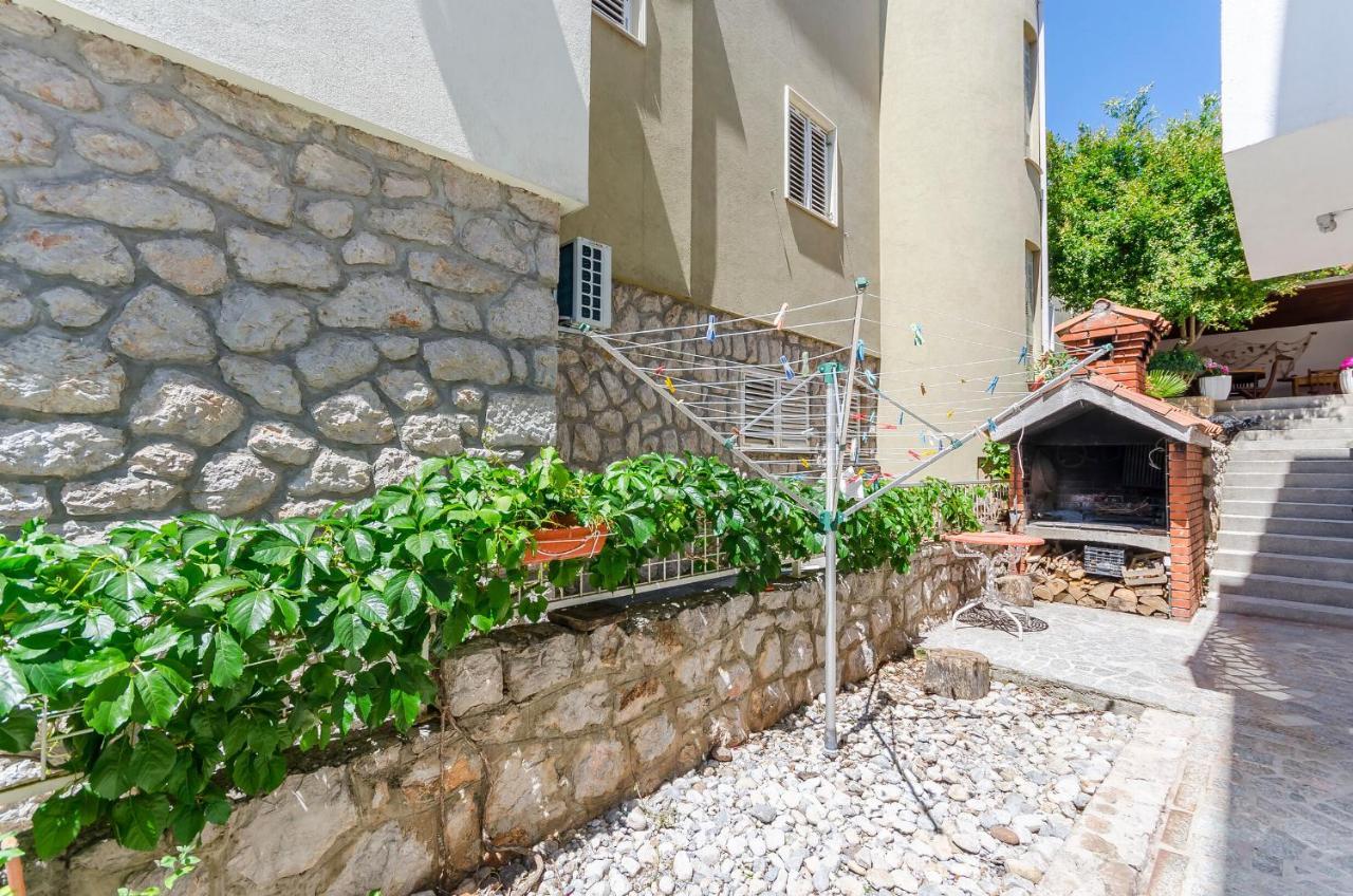 Apartments Zora Starigrad Paklenica Eksteriør bilde
